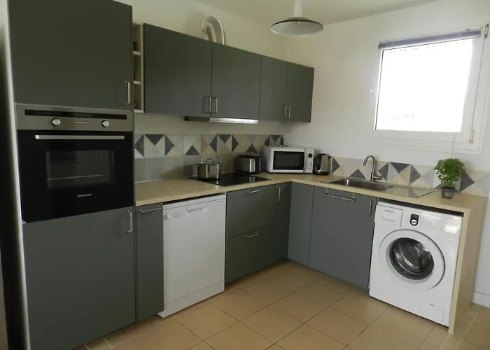 Salines De Giens Apartman *